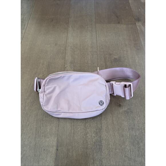 Lululemon Women's Belt Bag Pink Blush Fanny Pack Adjustable Strap - Picture 1 of 3